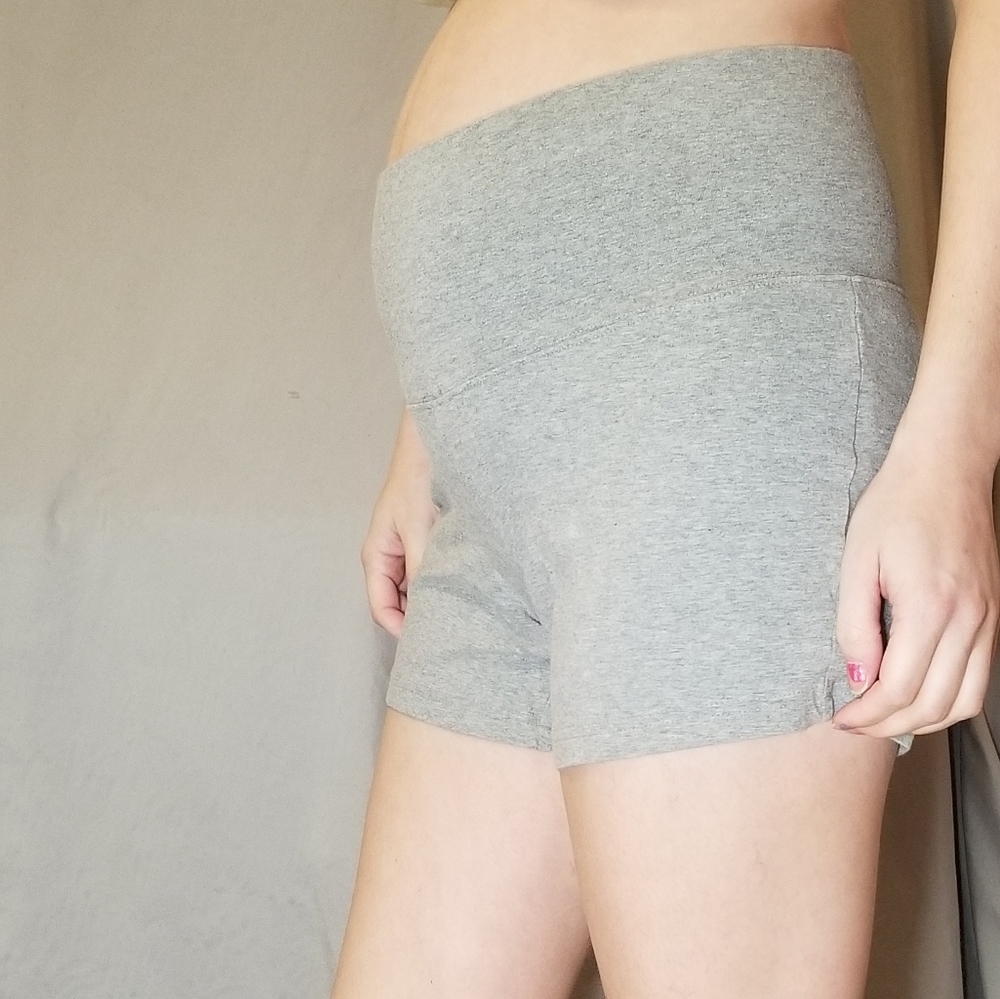 Old Navy Maternity Shorts